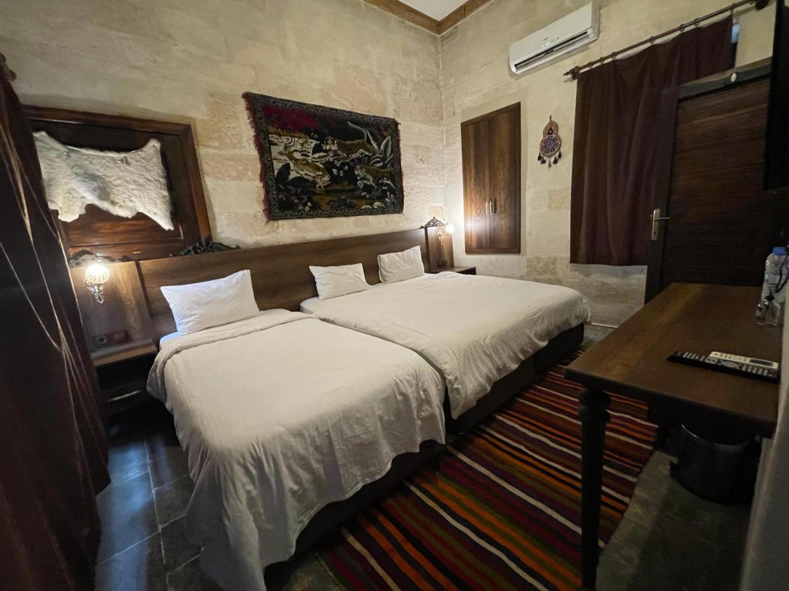 Otel Lariva 4*